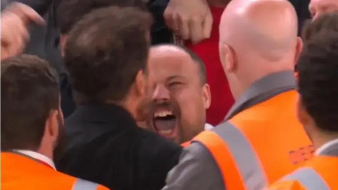 赛前利物浦调整名单以备中超；更衣室发声环节打磨；球迷炸锅；医务组通报恢复的简单介绍